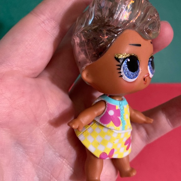 B1G2 - LOL Surprise Glitter Tot Doll - Buy 1, Get 2 FREE - Picture 4 of 4